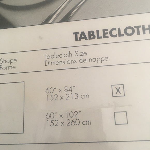 New-HOMESTYLES- Tablecloth - Picture 5 of 6